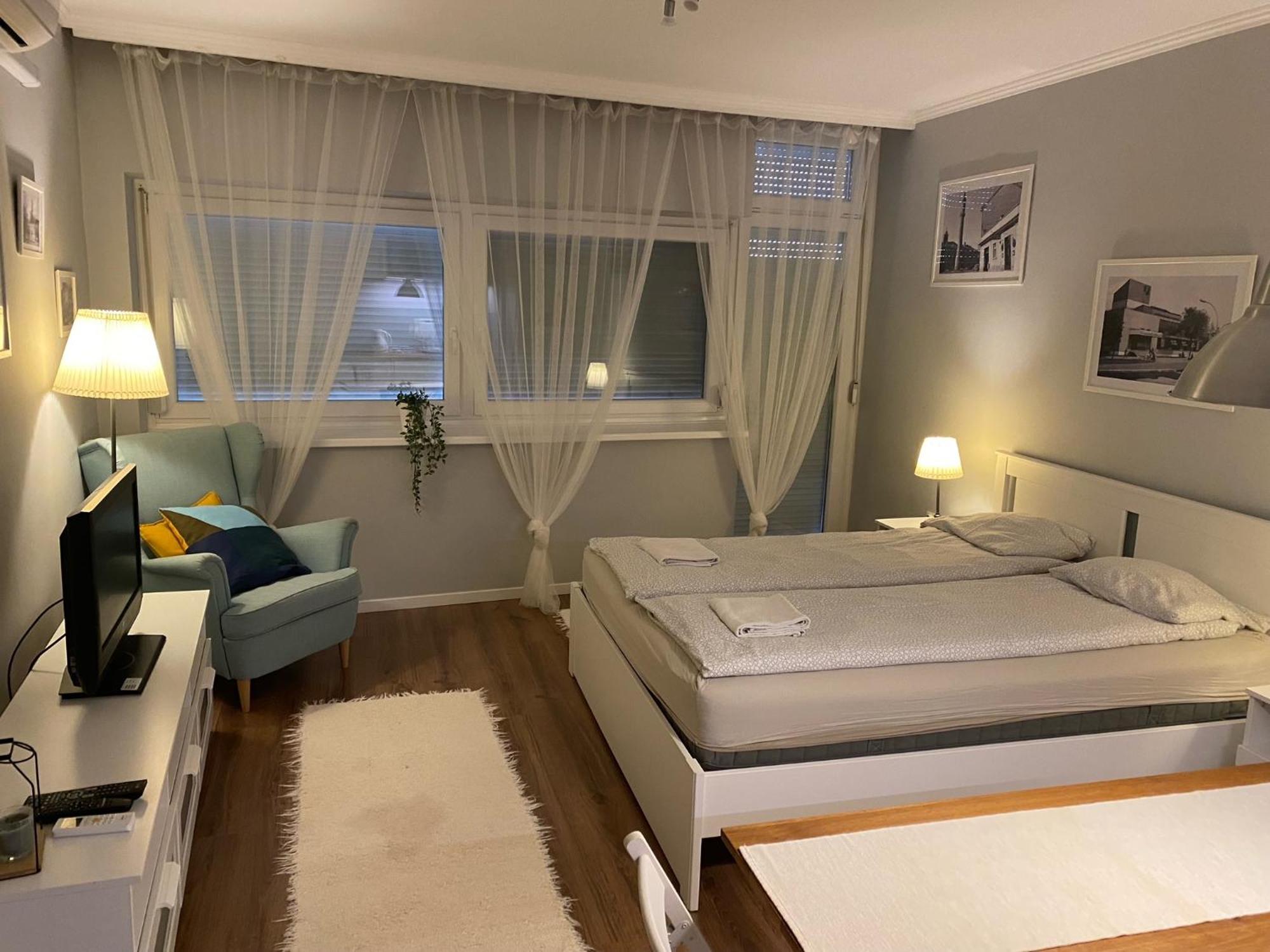 B&B Apartman אגר מראה חיצוני תמונה