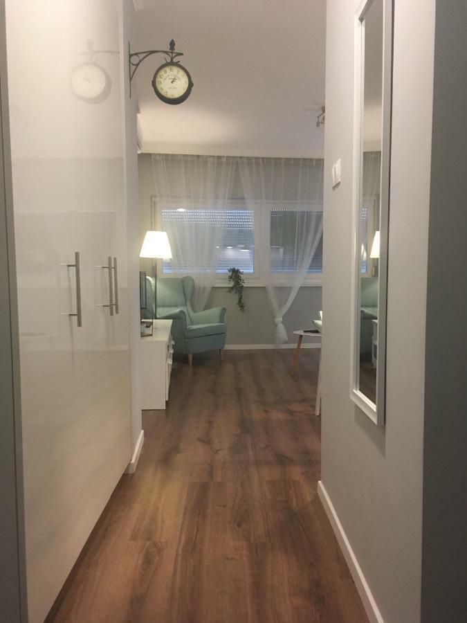 B&B Apartman אגר מראה חיצוני תמונה
